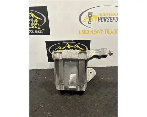 PETERBILT 567 Air Cleaner