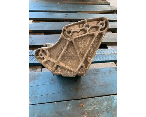 PETERBILT 567 Air Cleaner