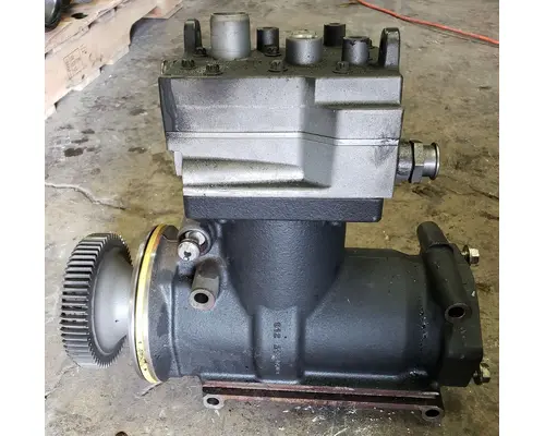 PETERBILT 567 Air Compressor