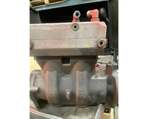 PETERBILT 567 Air Compressor