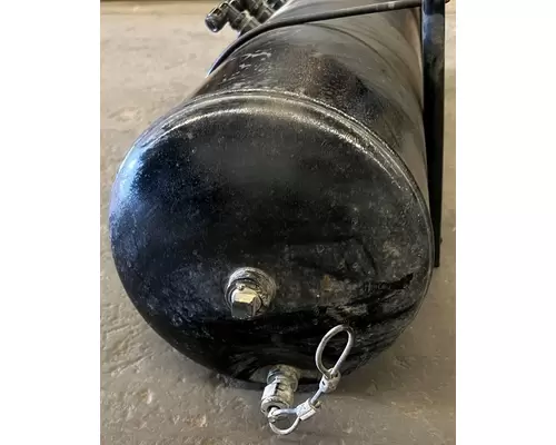 PETERBILT 567 Air Tank