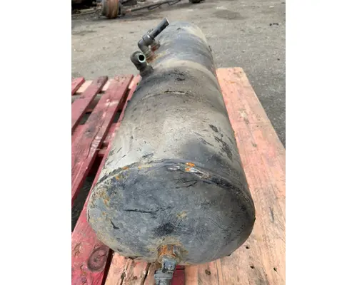 PETERBILT 567 Air Tank