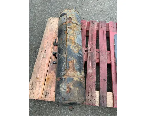 PETERBILT 567 Air Tank