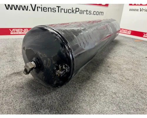 PETERBILT 567 Air Tank