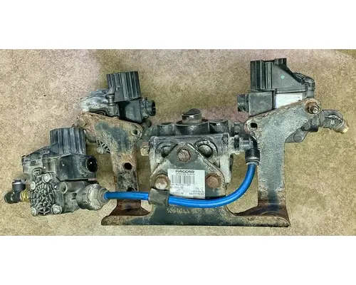 PETERBILT 567 AirBrake Relay Valve Assembly