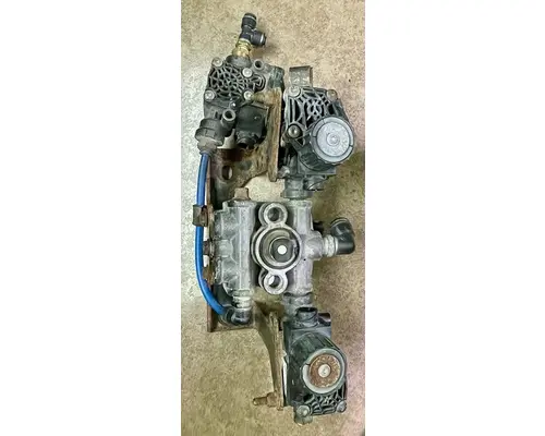 PETERBILT 567 AirBrake Relay Valve Assembly
