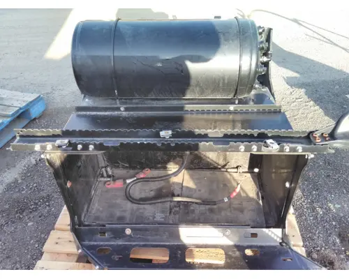PETERBILT 567 BATTERY BOX