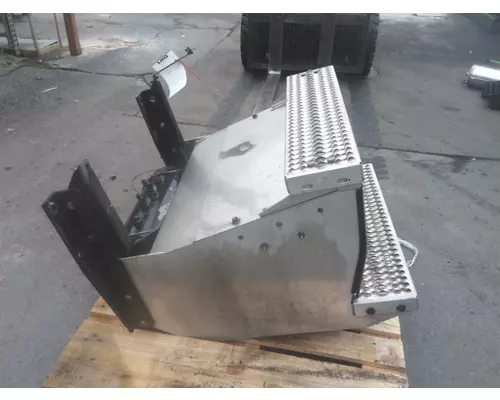 PETERBILT 567 BATTERY BOX