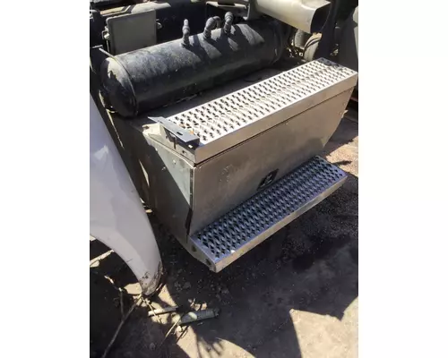 PETERBILT 567 BATTERY BOX