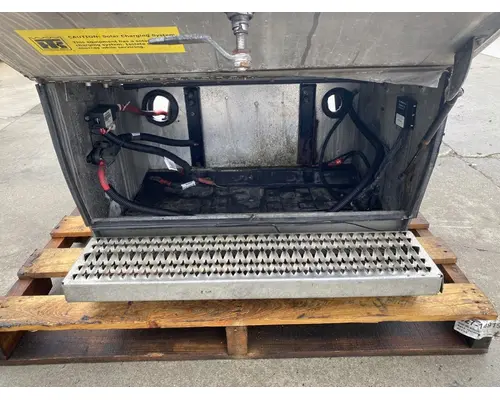 PETERBILT 567 Battery Box