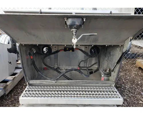 PETERBILT 567 Battery Box