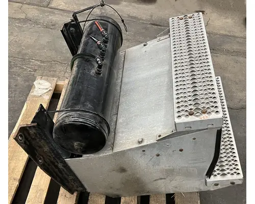 PETERBILT 567 Battery Box