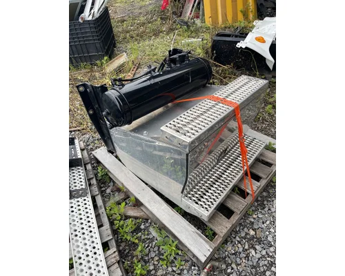 PETERBILT 567 Battery Box