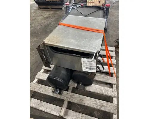 PETERBILT 567 Battery Box