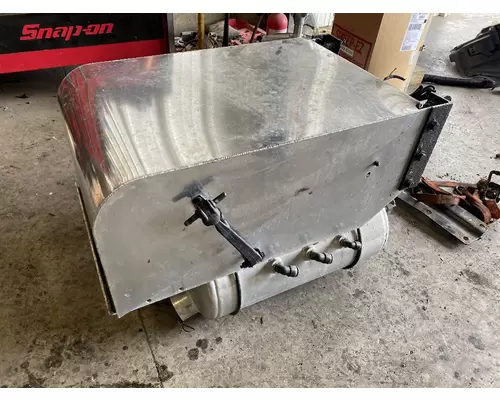 PETERBILT 567 Battery Box