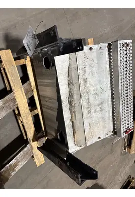 PETERBILT 567 Battery Box