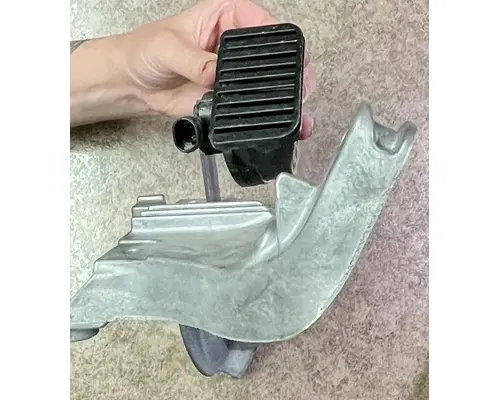 PETERBILT 567 Brackets, Misc.