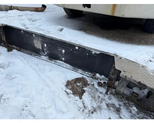 PETERBILT 567 Bumper Assembly, Front