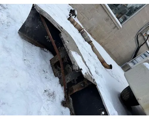 PETERBILT 567 Bumper Assembly, Front