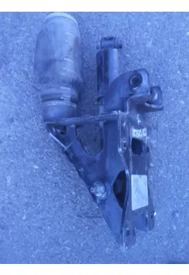 PETERBILT 567 CAB MOUNT,BRACKET