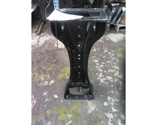 PETERBILT 567 CROSSMEMBER