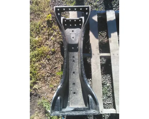 PETERBILT 567 CROSSMEMBER