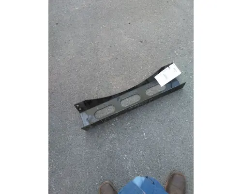 PETERBILT 567 CROSSMEMBER