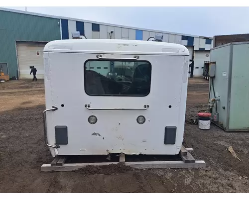 PETERBILT 567 Cab Mount