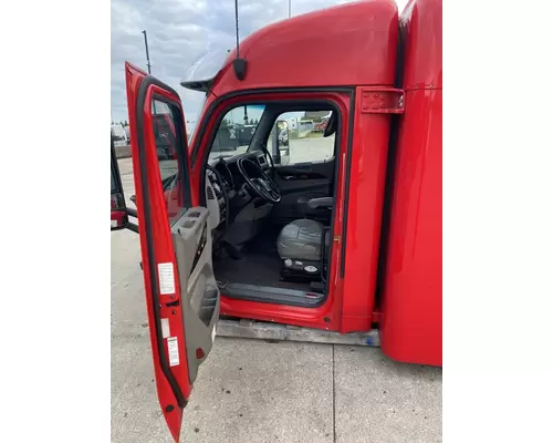 PETERBILT 567 Cab