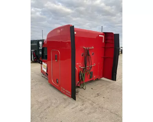PETERBILT 567 Cab