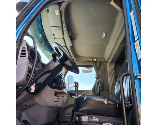 PETERBILT 567 Cab