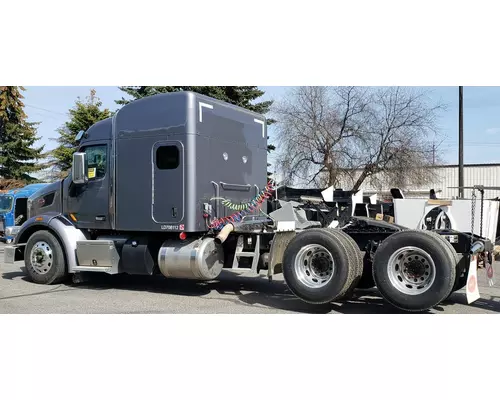 PETERBILT 567 Cab