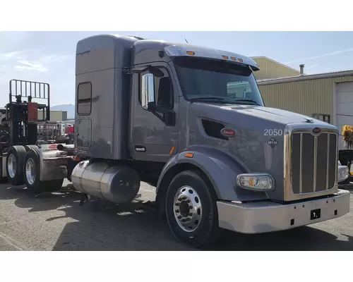 PETERBILT 567 Cab