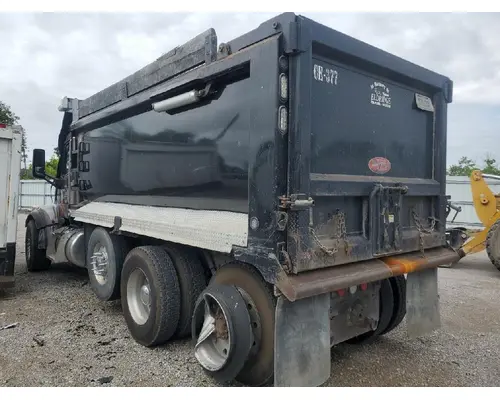 PETERBILT 567 Complete Vehicle