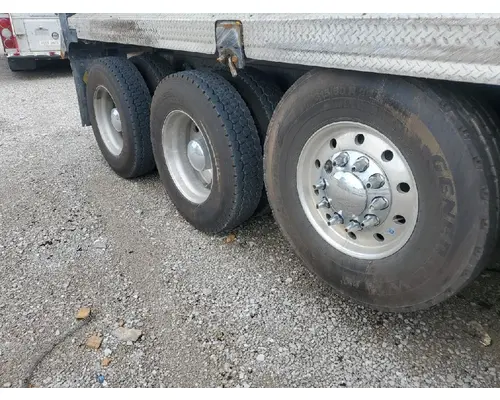 PETERBILT 567 Complete Vehicle