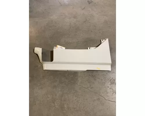 PETERBILT 567 Cowl