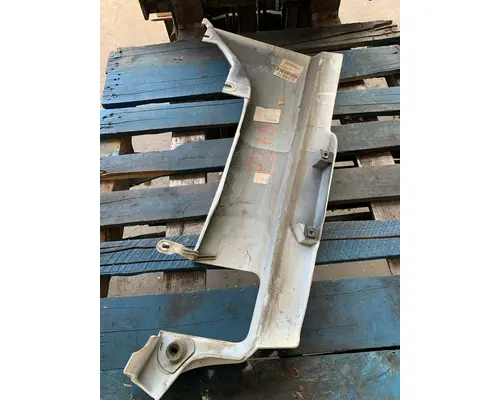 PETERBILT 567 Cowl