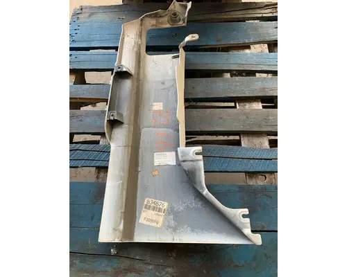 PETERBILT 567 Cowl