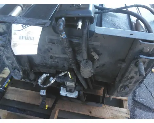 PETERBILT 567 DEF TANK