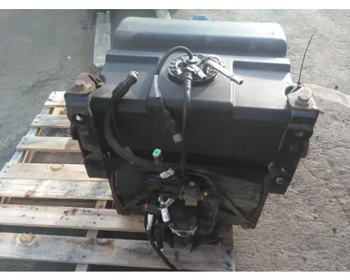 PETERBILT 567 DEF TANK