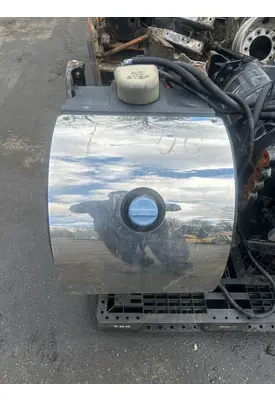 PETERBILT 567 DEF Tank