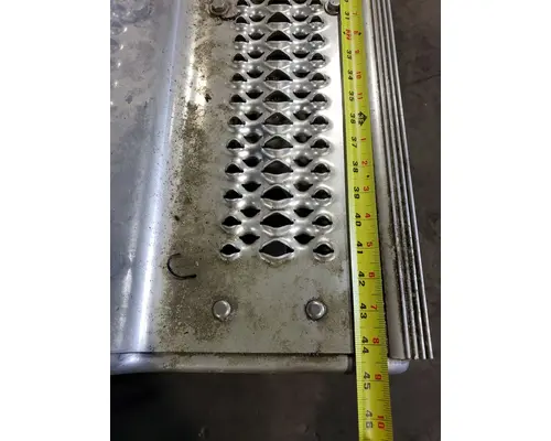 PETERBILT 567 DPF (Diesel Particulate Filter)