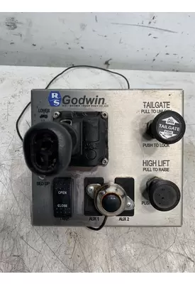 PETERBILT 567 Dash / Console Switch