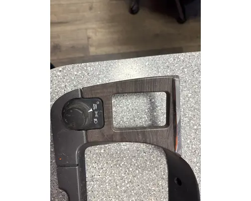 PETERBILT 567 Dash Assembly