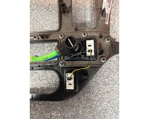 PETERBILT 567 Dash Assembly