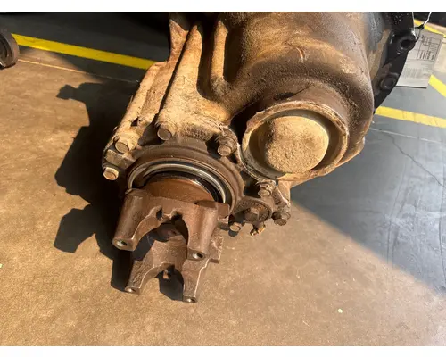 PETERBILT 567 Differential Assembly (Front, Rear)