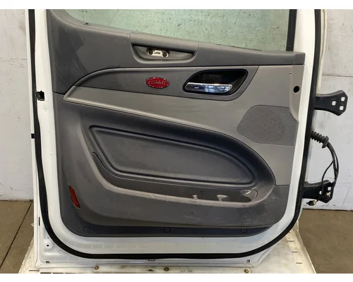 PETERBILT 567 Door Assembly, Front