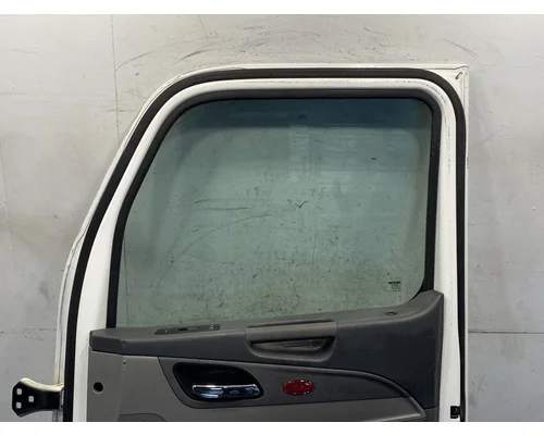 PETERBILT 567 Door Assembly, Front