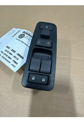 PETERBILT 567 Door Assembly, Front