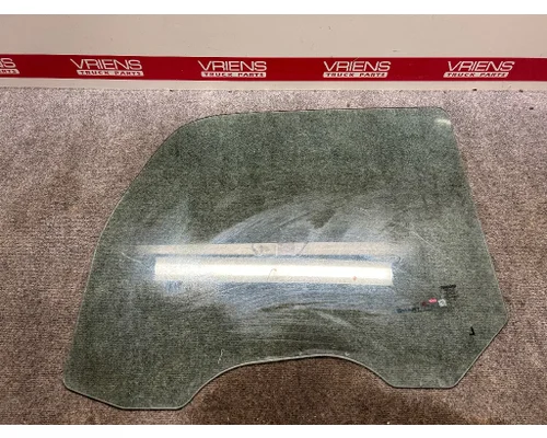 PETERBILT 567 Door Glass, Front